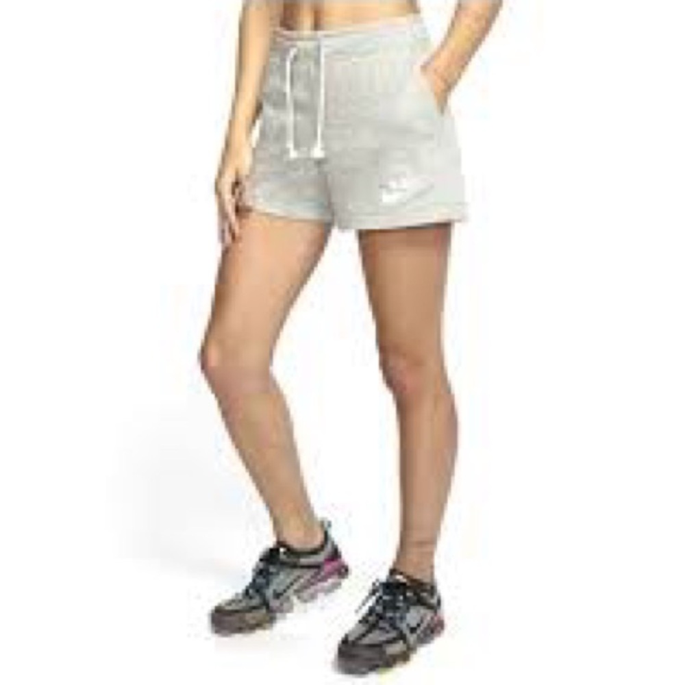 New NWT Nike SMALL gym vintage cotton jersey slim mid rise gray 2.5” shorts - Picture 2 of 7